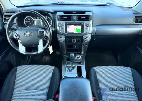 2014 Toyota 4Runner Sr5 z USA, uszkodzony, nr VIN JTEBU5JR1E5201502
